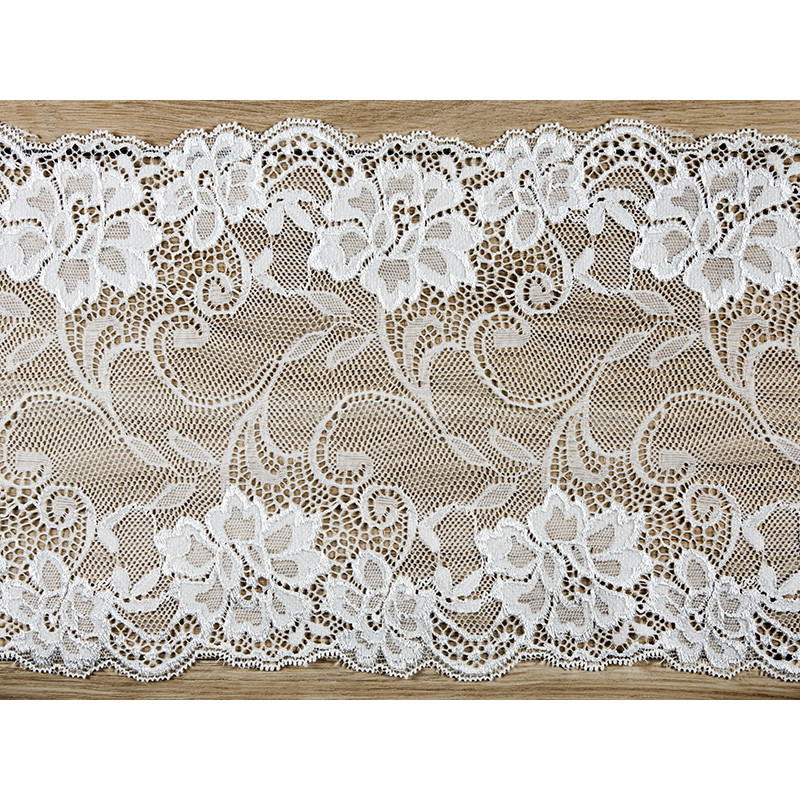 Koronka, złamana biel, 0,18 x 9m (1 szt. / 9 mb.)